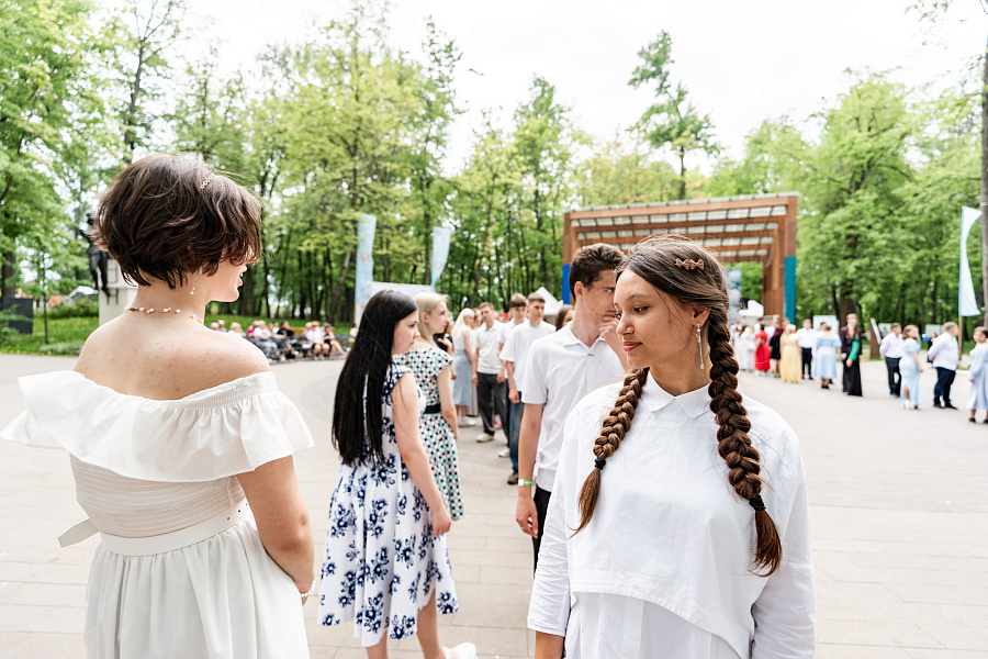 V Пасхальный фестиваль Подольской епархии в парке имени Олега Степанова города Серпухова